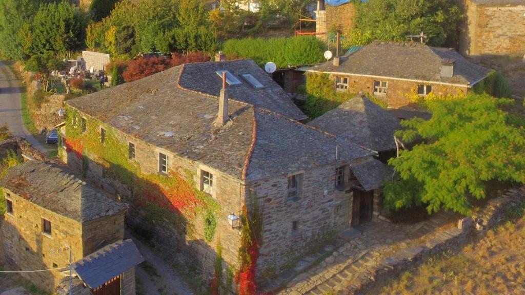 alojamineto galicia eclipse solar 2026 ancares lucenses