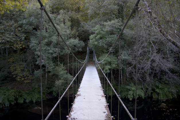 ponte-colgante-ribeira-de-piquin-deputacion